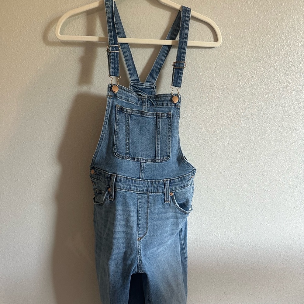 Universal Thread Light Blue Denim Overalls